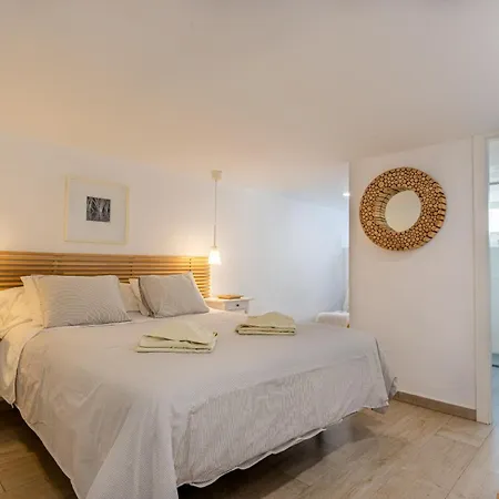شقة Playa Chica - Comfy & Fresh Apt 2 Min To Beach